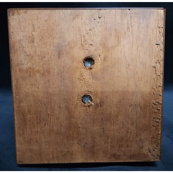 Our Lady Virgin Mary w/Christ Bronze Sculpture Signed by Artist Leya Terranova - Picture 13 of 13